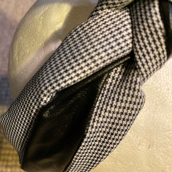 headband checkered with faux leather insert - Picture 4 of 4